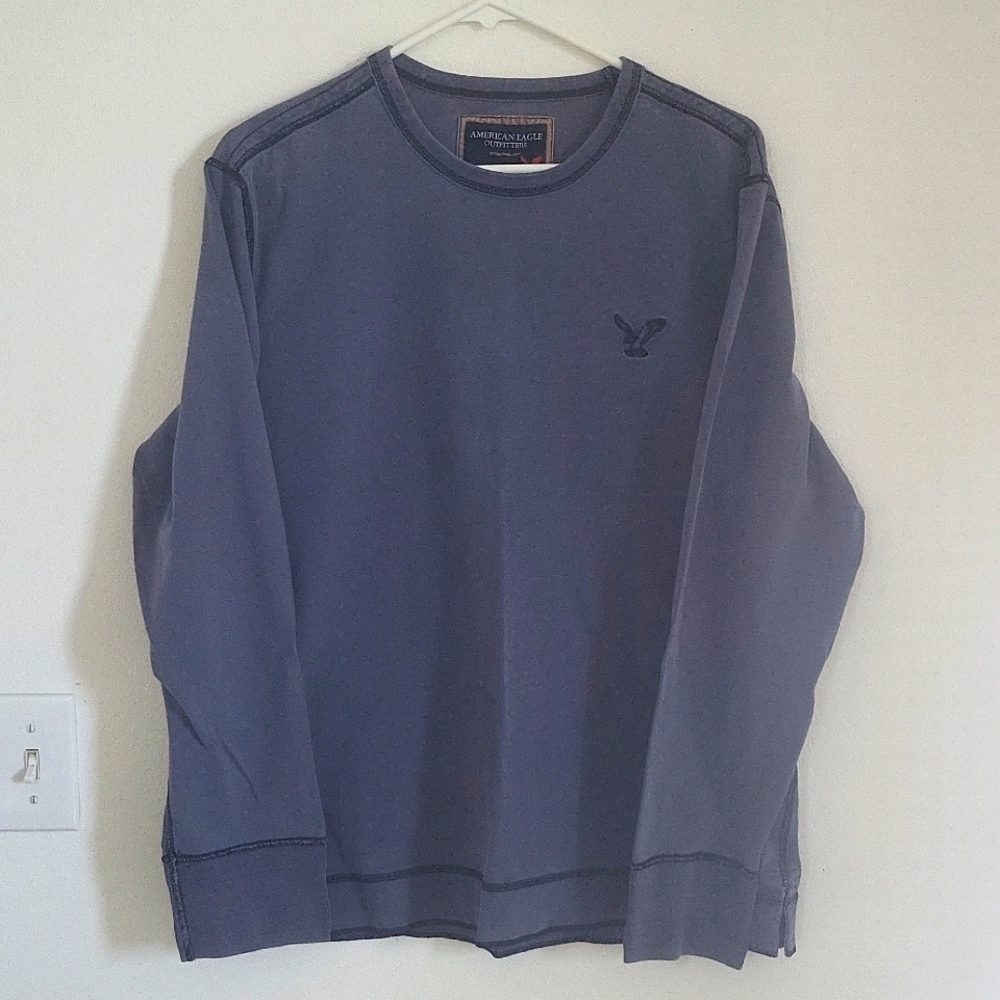American Eagle Long Sleeved Crew Neck Shirt